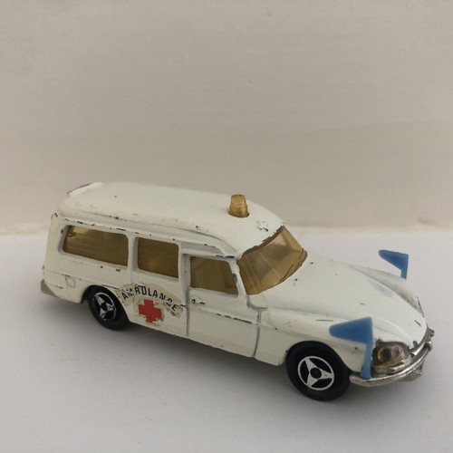 Majorette Citroën DS 21 Ambulance 1:65 scale used, 1973 edition
