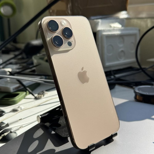 Apple iPhone 16 Pro Max 256GB Desert Titanium