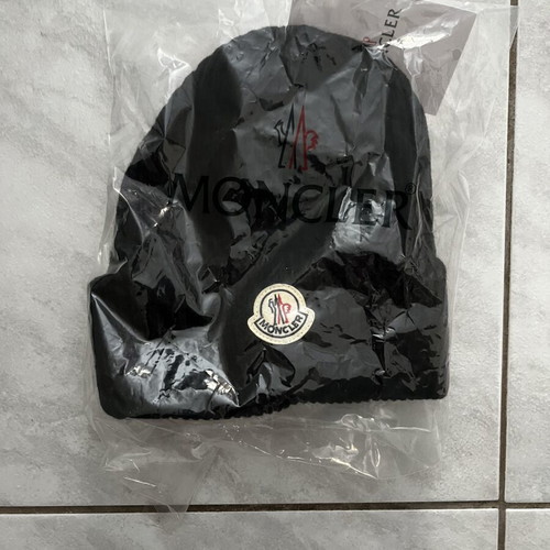 Moncler Black Ribbed Beanie New
