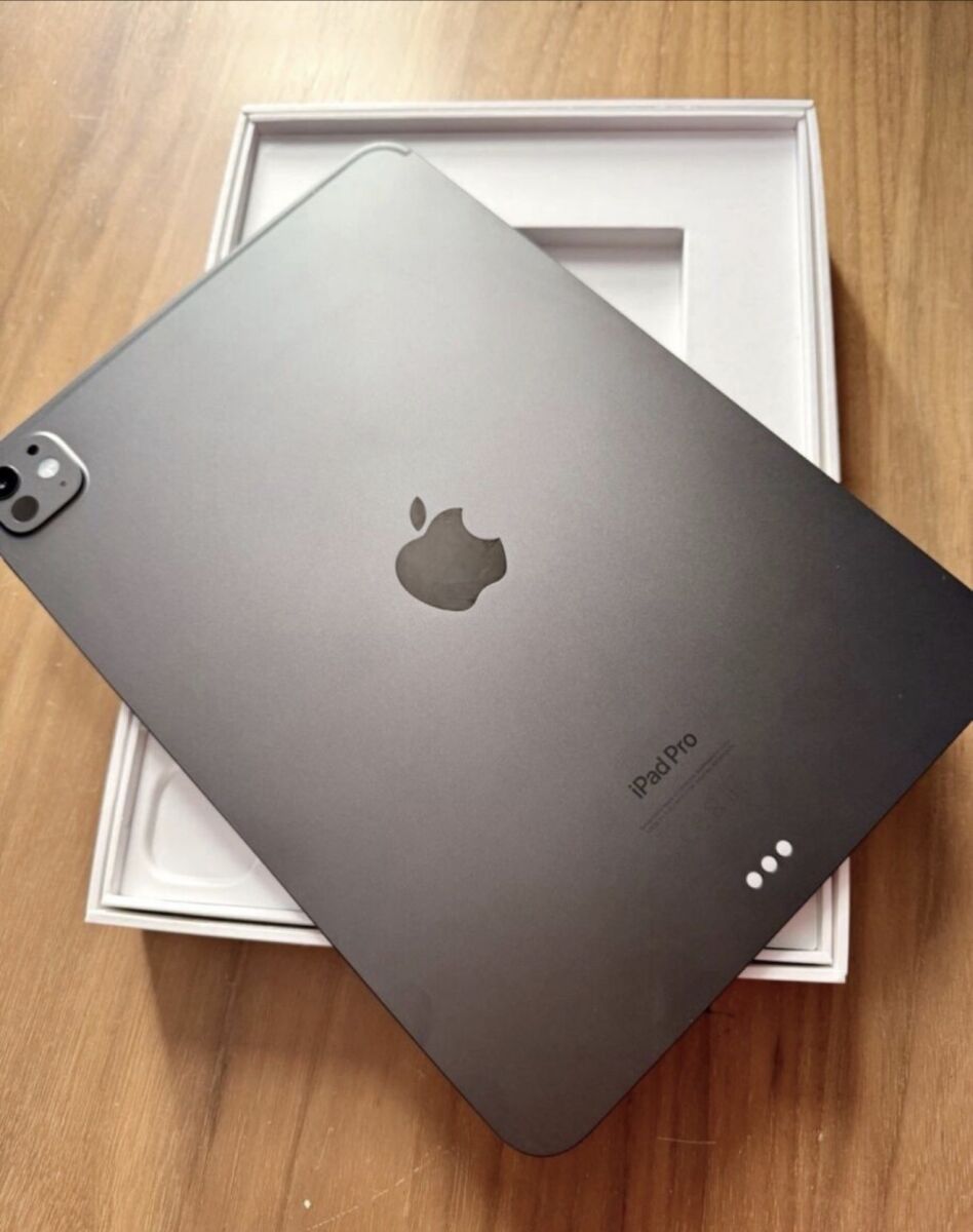 iPad Pro m4 11 inch 256GB space black… - € 700,00 - Vendora.cy