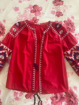 Boho shirt with embroidery like new, size M