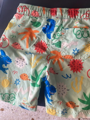 Old Navy children's swimsuit like new, size 5 years