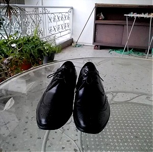 Παπούτσια John White London, μαυρου χρώματος, 41 νούμερo, σχεδον αφορετα