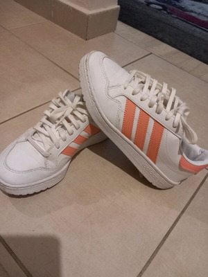 Adidas sneakers size 36 like new, white sports shoes