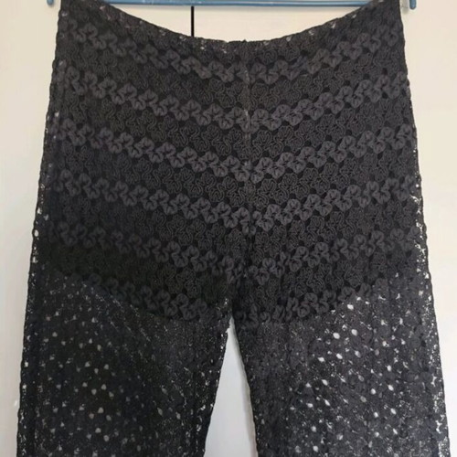 Twenty 29 Ombre Bell-Bottom Pants like new, lace, inner shorts, size M