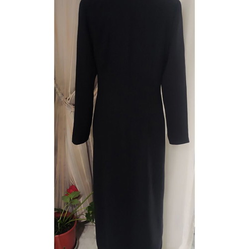 Thin black coat with detachable fur collar like new, size M