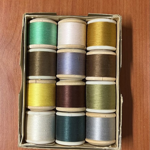 Super MAT thread pack like new, various colors
