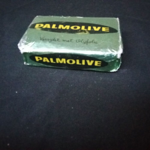 Palmolive soap bar collectible, like new, 1980s