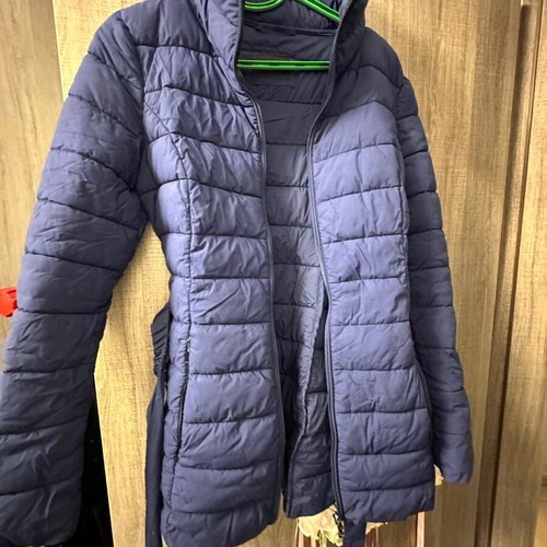 Guess jacket used, size S, lightweight and warm