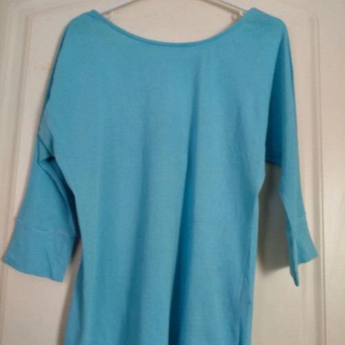 Blouse Pink Woman turquoise, like new, three-quarter sleeve, open back