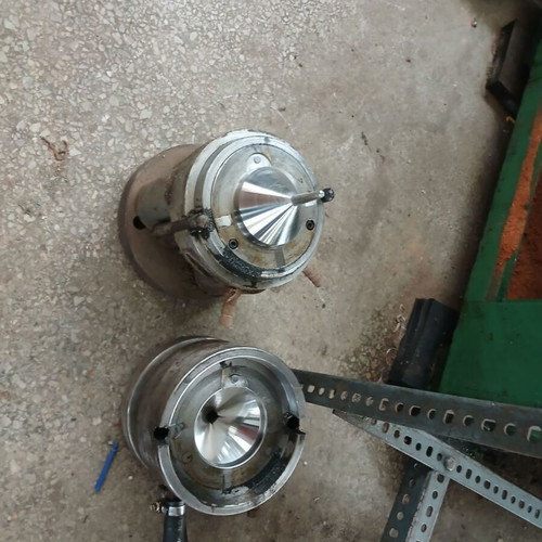 Plastic molds and machines used from plastic workshop