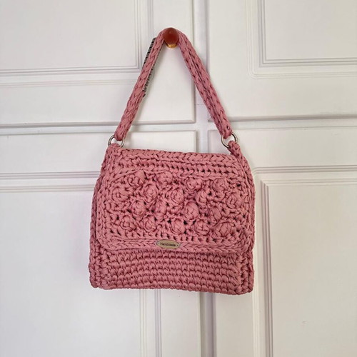 Handmade knitted shoulder bag pink new with adjustable handle