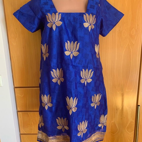 Blue tunic with gold embroidery and side slit, new, size L