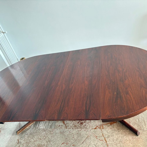 Rosewood Dining Table used, extends for 8 to 12 people, 50 years old