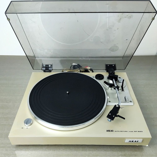 Akai AP-B20 Vintage Turntable used, belt drive auto-return, made in Japan
