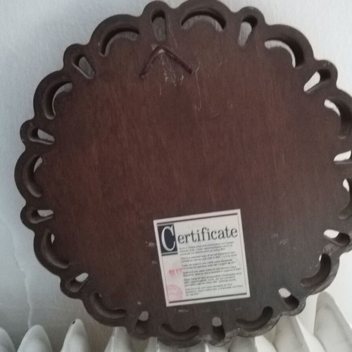 Original Virgin Mary icon with wooden circular frame and silver 925 details like new