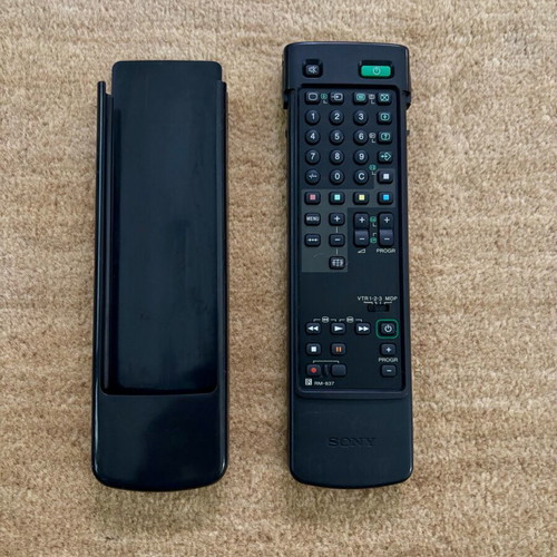 Sony RM-837 remote control used, vintage 90s model