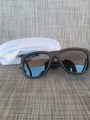 Bluetooth sunglasses with polarized lenses, new, black