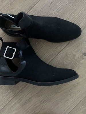 Zara ankle boots like new, size 40, black