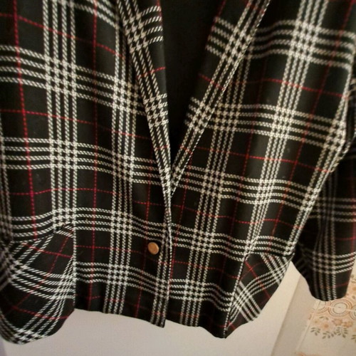 Elegant jacket with pockets like new