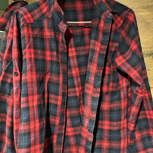 Checked women's shirt like new, size Large