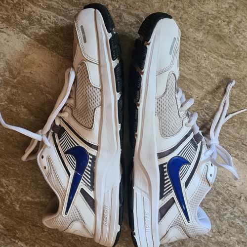 Nike Dart 10 men's shoes size 42 used, white