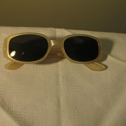 Vintage BLUBAY B&B.31 women's sunglasses.