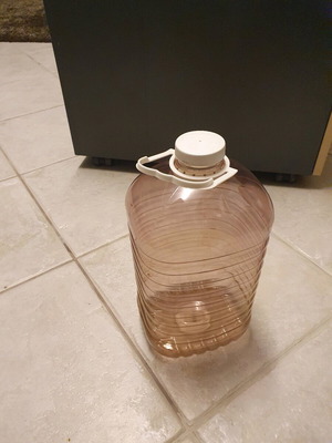 5-liter container used, suitable for wine or liquids