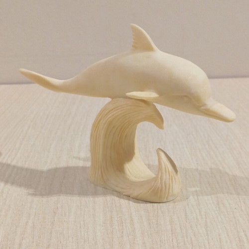 Dolphin handmade alabaster statue like new, 10x16 cm