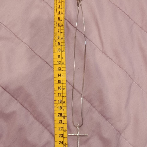 Women's cross pendant with zirconia like new