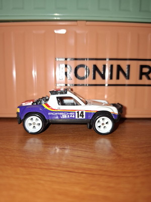 Hot Wheels Premium Porsche 914 Safari new