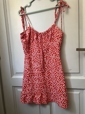 Shein red and white floral dress, size S