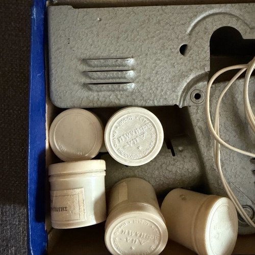 Pentacon Vintage projector like new with 8 slides