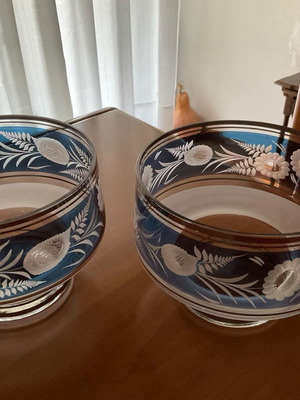 Bohemian crystal bowls like new, set of 2, 16cm diameter