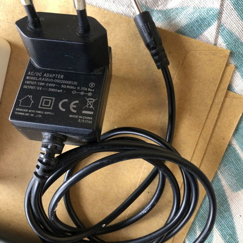 Google Box like new for converting TV to smart