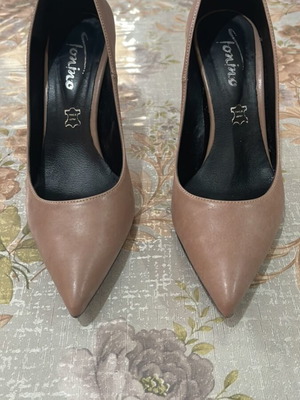 Leather pink pumps size 38 used