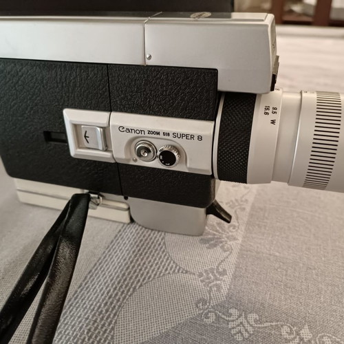 Canon Zoom 518 Super 8mm film camera used with leather case and extra lens
