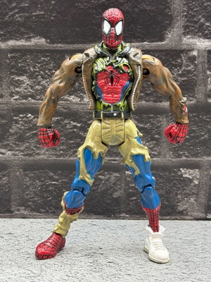 Spider-Man Marvel figure 1999 used, battle damaged