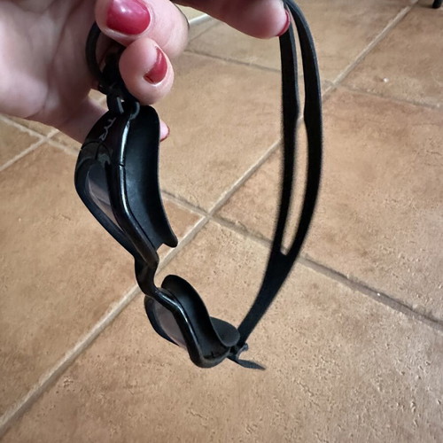 Sports swimming goggles like new