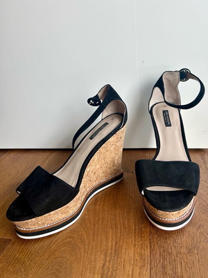 ZARA platforms like new, size 38