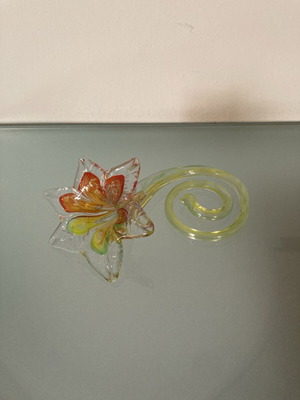 Murano-style decorative glass flower