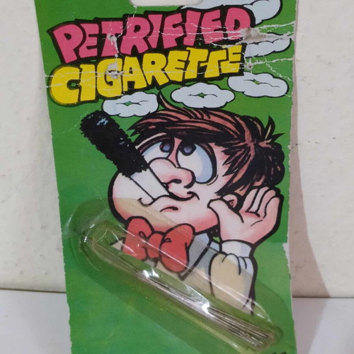 Petrified cigarette prank new that does not fall