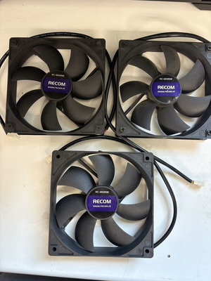 Recom RC-12025B 120mm 3-pin fans set of 3 like new, 1000 RPM