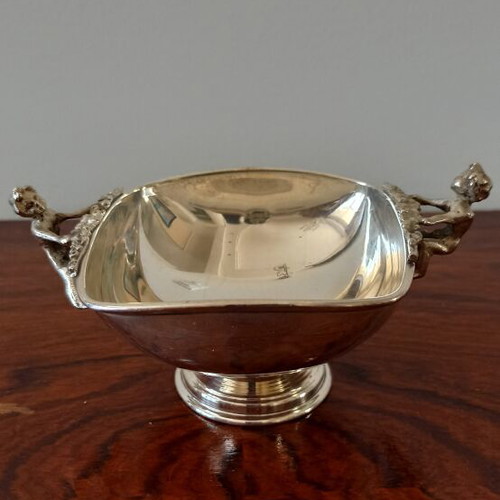 Silver Bowl Armaos 925 like new with sculpted handles