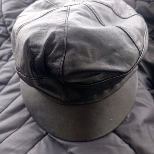 Black leather imitation tragiaška hat used