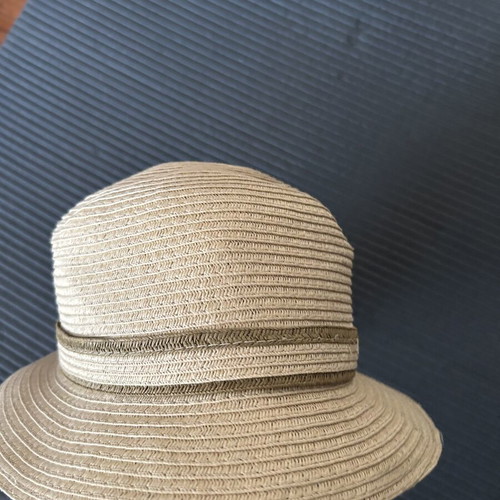 Summer hat Relativity beige, like new, size 57