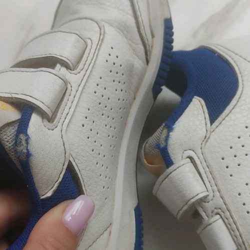 Adidas Tensaur kids sneakers white with scratches used, size 30