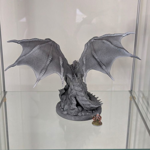 3D printed dragon miniature like new