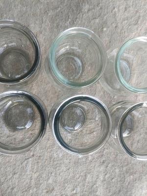 Glass suction cups like new, set of 6 pieces