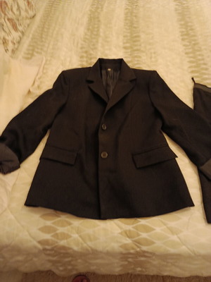 Women's black suit with jacket and skirt like new